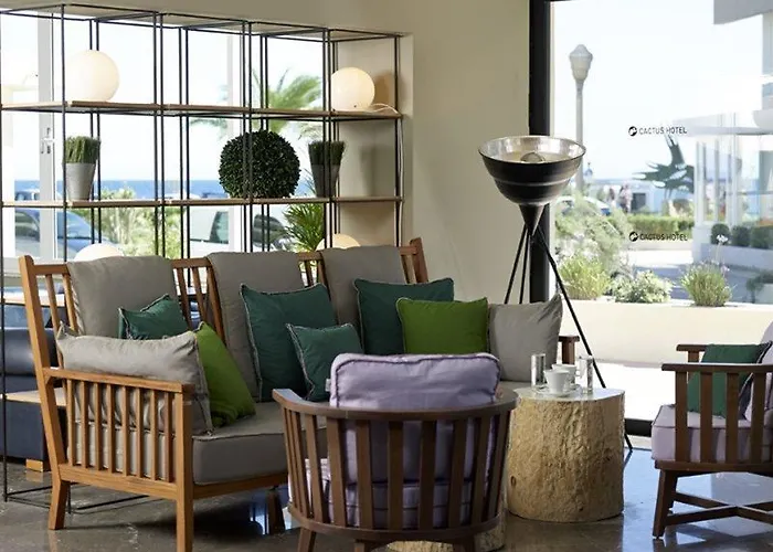 Cactus 4*